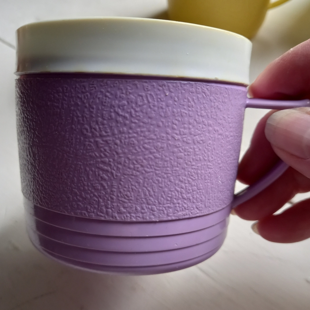 Vintage Therm-o-ware unbreakable cups. - Picture 7 of 14